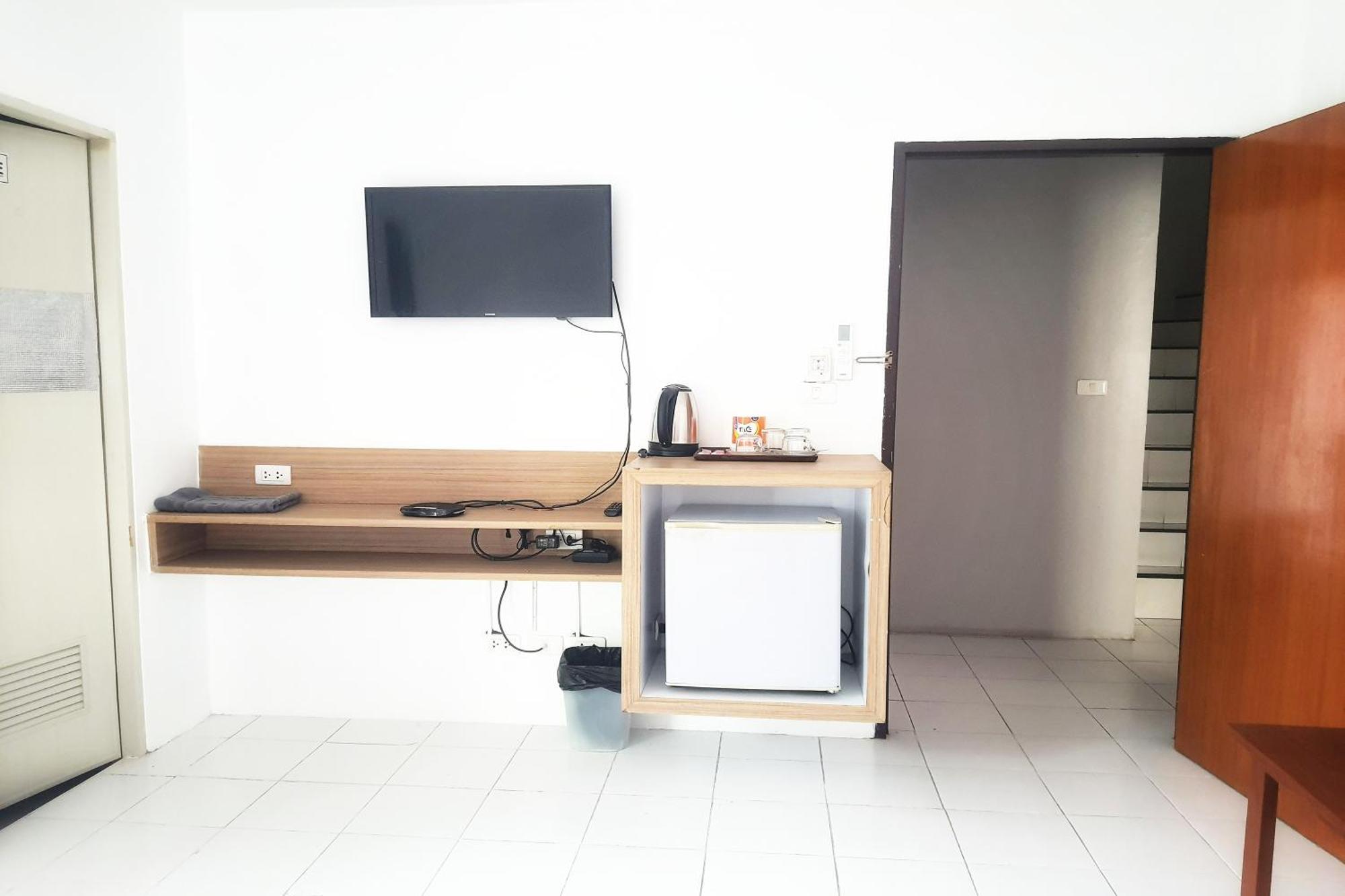 Patong Bay Inn Екстериор снимка